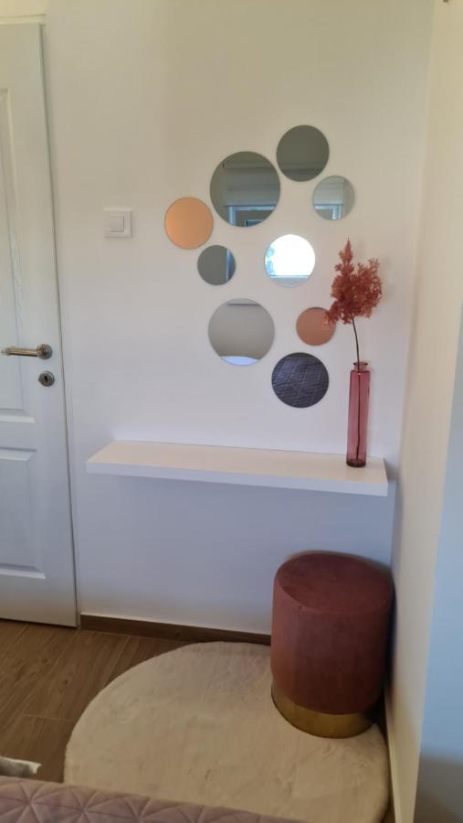 Family Oasis Apartment Zukve Врси Екстериор снимка